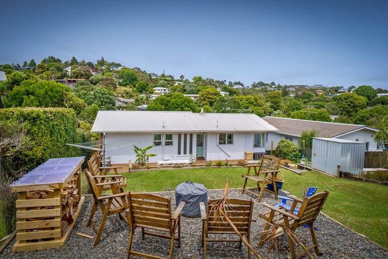 8 William Hadlow Place, Hatfields Beach, Orewa - Carousel 1