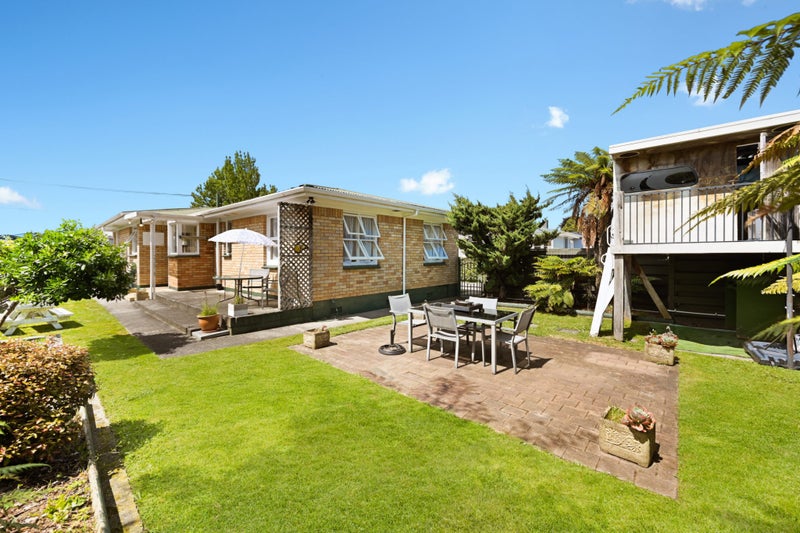 15 Tomin Road, Glenview, Hamilton - Carousel 1