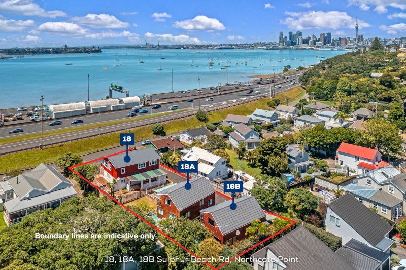 18 Sulphur Beach Road, Northcote Point, Auckland - Carousel 1