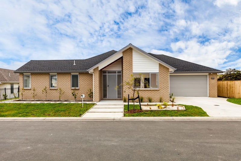 10 Ahorangi Road, Silverdale, Silverdale - Carousel 1