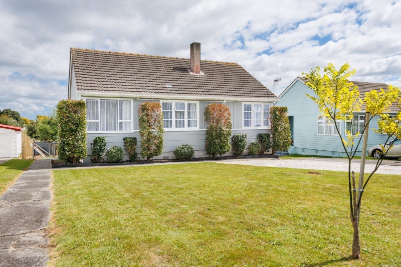 50 Clyde Crescent, Roslyn, Palmerston North - Carousel 1