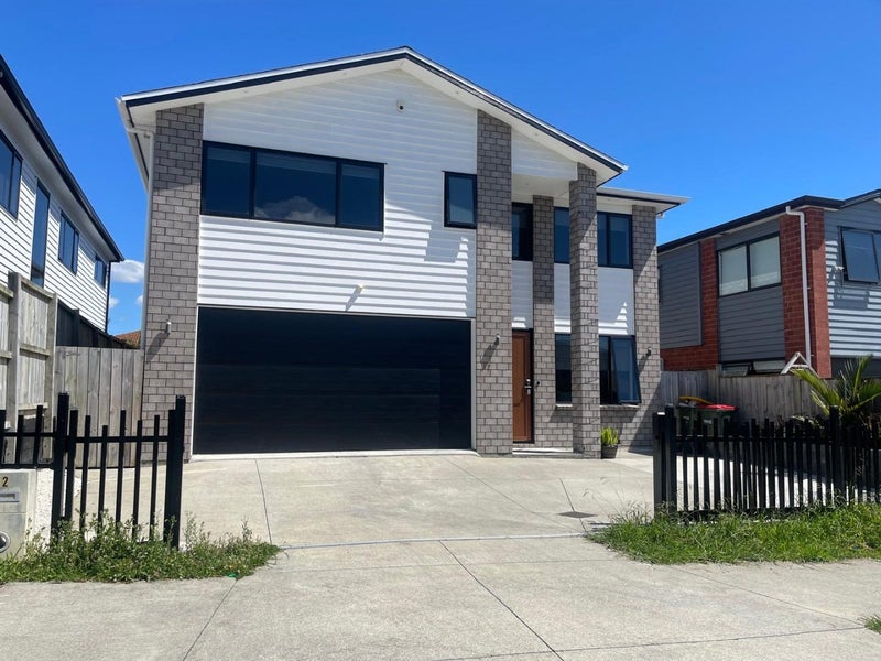 52 Donegal Park Drive, Flat Bush, Auckland - Carousel 1