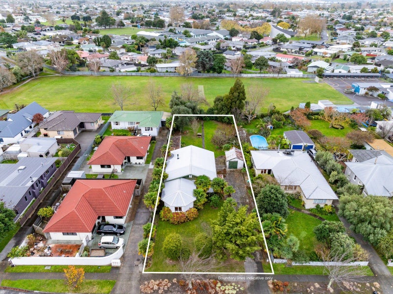 11 Moeller Street, Taradale, Napier - Carousel 1