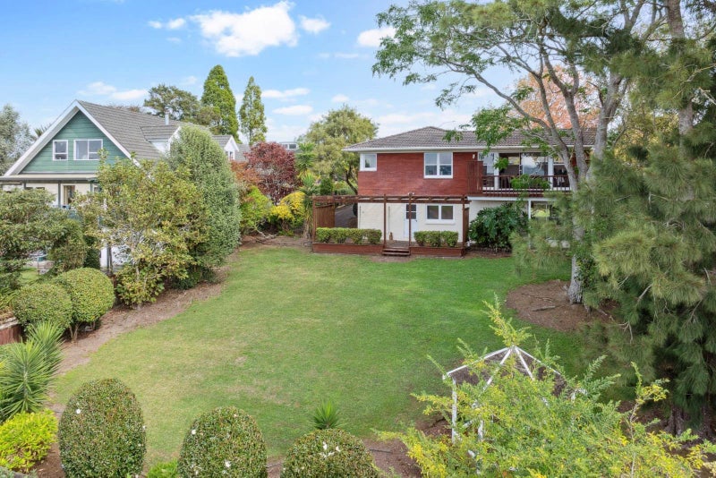 12 Alderton Place, Ōpaheke, Papakura - Carousel 1