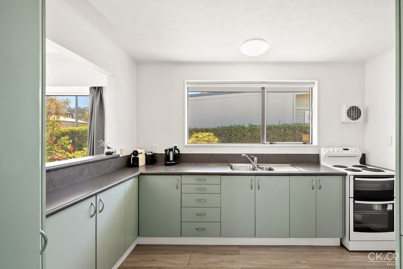 4/6 Cornwall Street, Lower Hutt, Lower Hutt, Wellington - Carousel 2