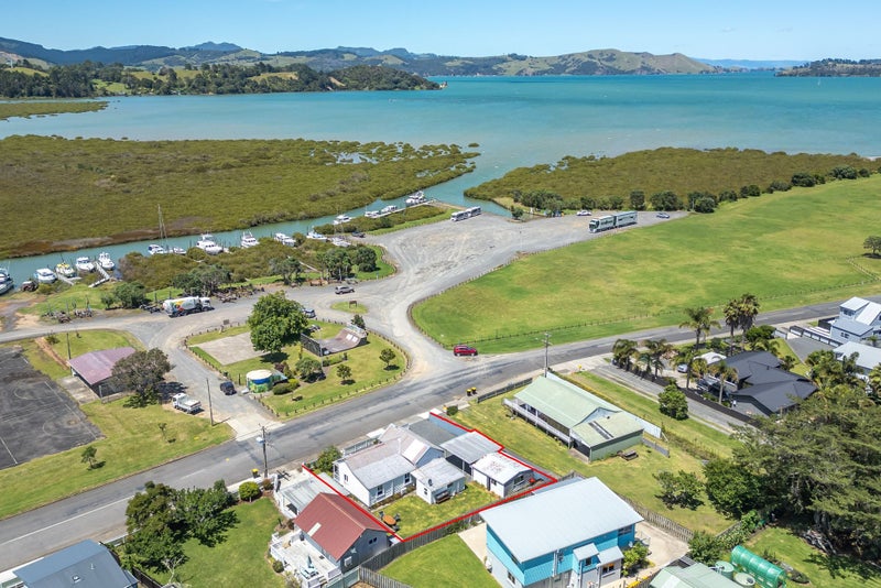 316 Wharf Road, Coromandel - Carousel 2