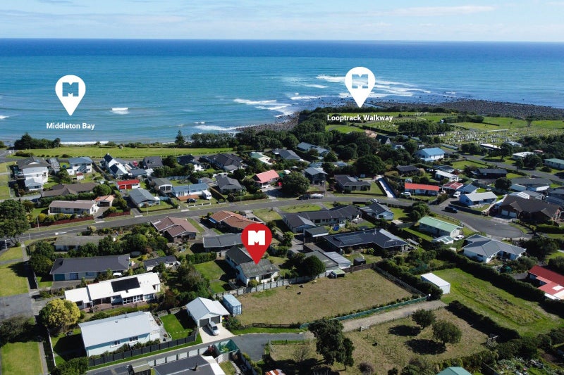 8 Pohutukawa Drive, Opunake - Carousel 32