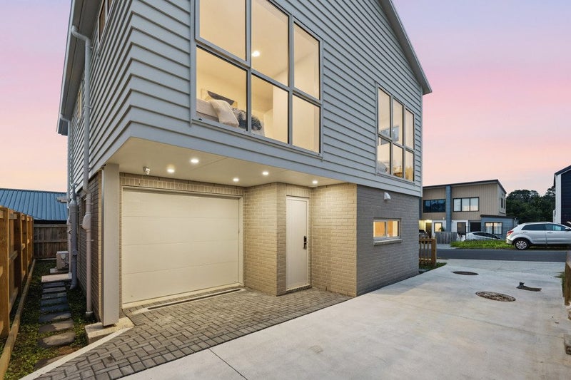 6A Kaimai Avenue, Massey, Auckland - Carousel 2