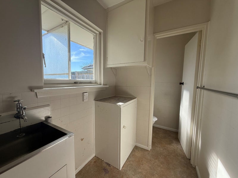 320 Memorial Avenue, Burnside, Christchurch City, Canterbury - Carousel 8