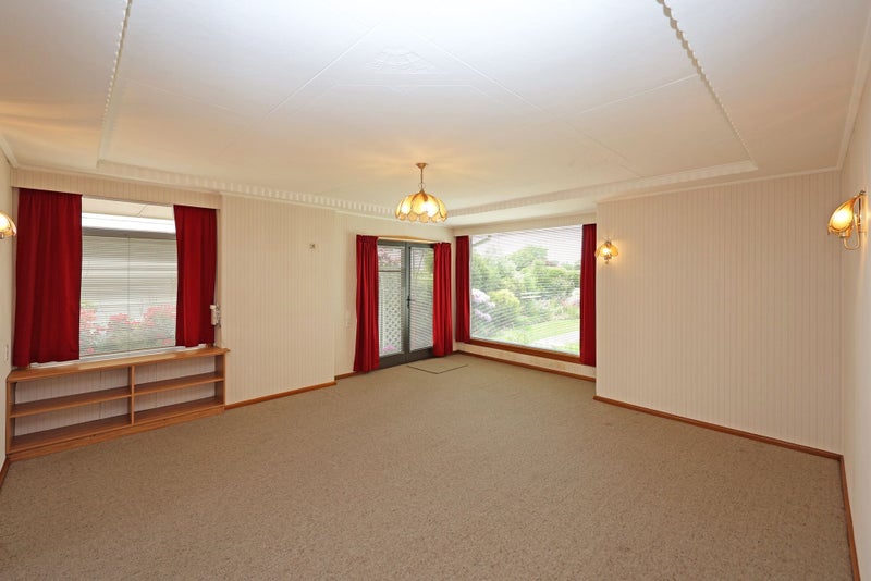 6 Warwick Street, Oamaru North, Oamaru - Carousel 2