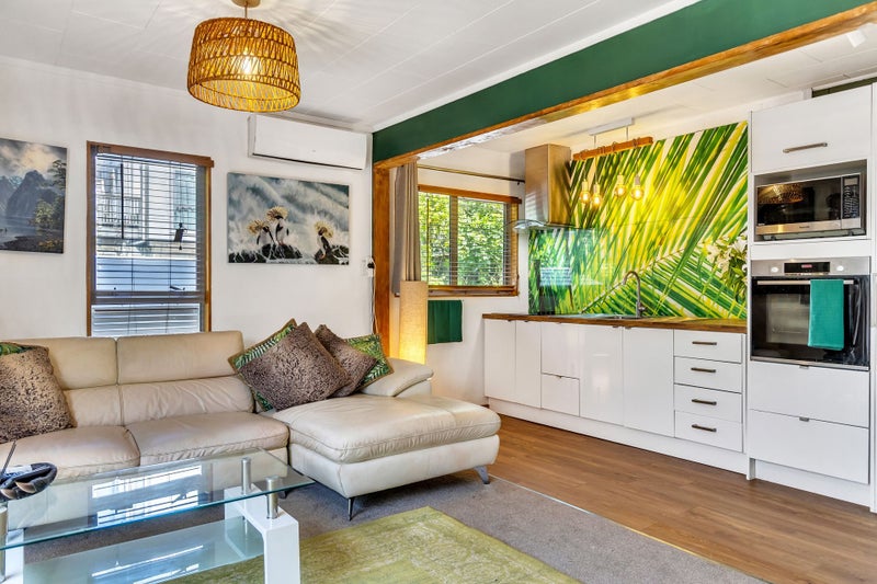 31D Phillip Street, Johnsonville, Wellington - Carousel 2