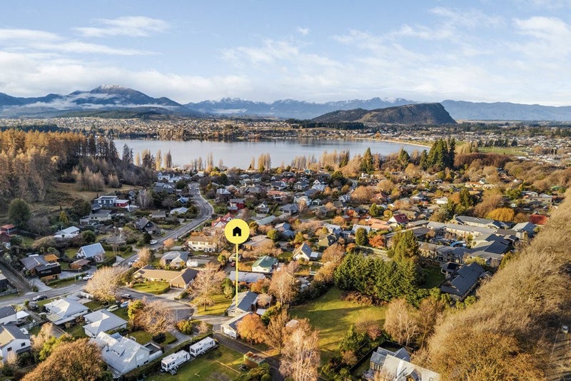 7 Larch Place, Wanaka - Carousel 23