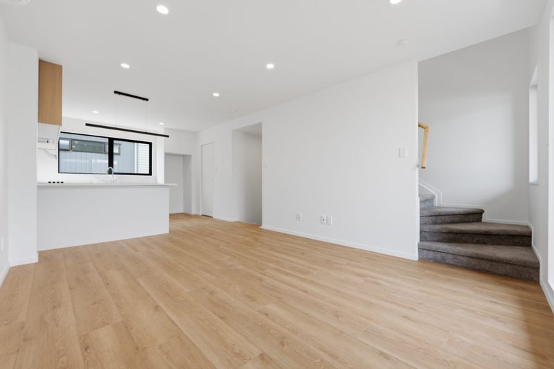 2/201 Sunnynook Road, Wairau Valley, Auckland - Carousel 2