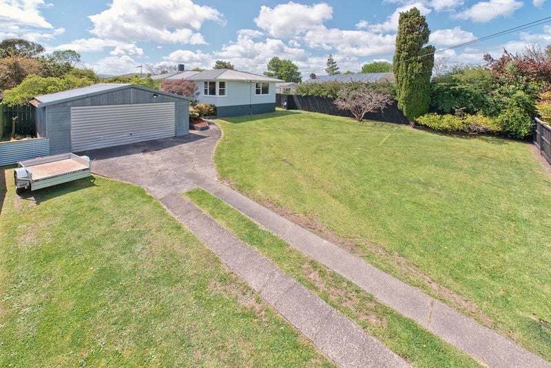 36 Ferguson Street, Manurewa East, Auckland - Carousel 1