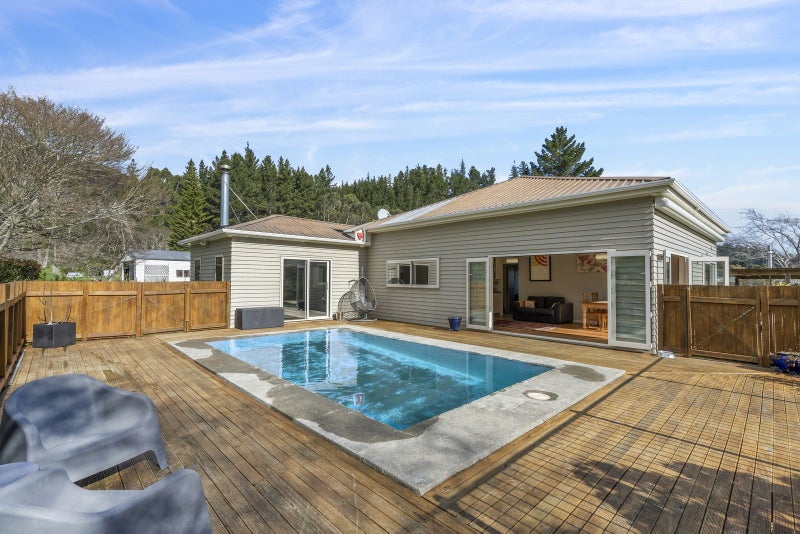70 Colletts Road, Mangaroa, Upper Hutt - Carousel 1