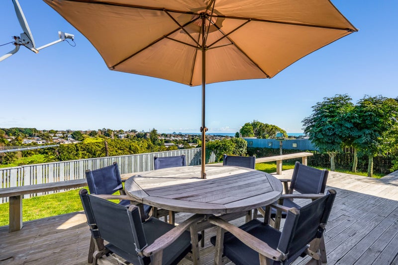 78 Queens Road, Glen Avon, New Plymouth - Carousel 2
