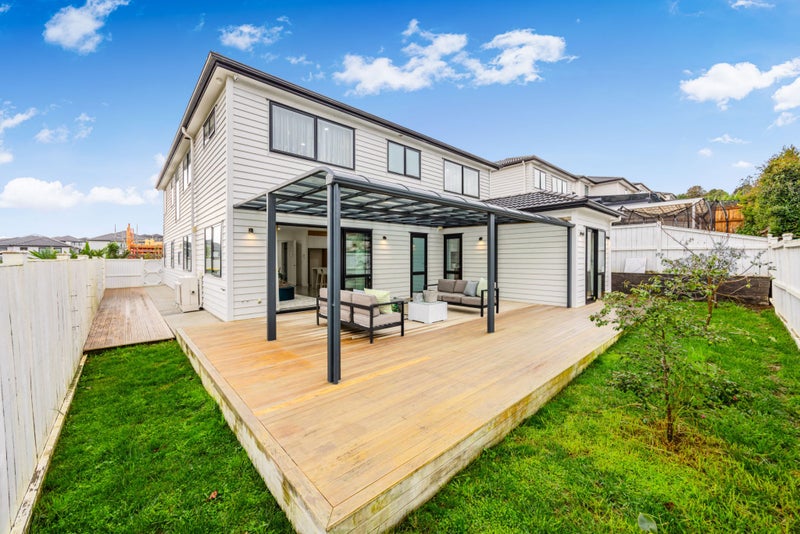 7 Hariata Street, Flat Bush, Auckland - Carousel 2