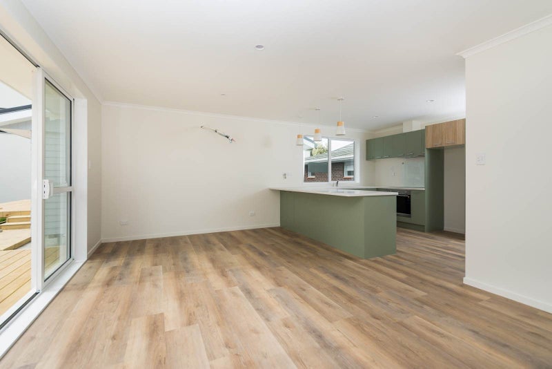 20B Moana Avenue, Orewa, Orewa - Carousel 2