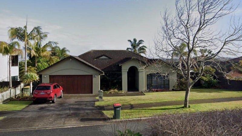 41 John Brooke Crescent, East Tamaki Heights, Auckland - Carousel 1