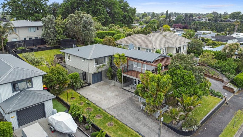 6 Charles Crescent, Beerescourt, Hamilton - Carousel 25