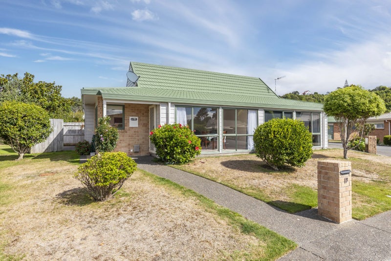 19/17 Redwood Close, Paraparaumu - Carousel 1