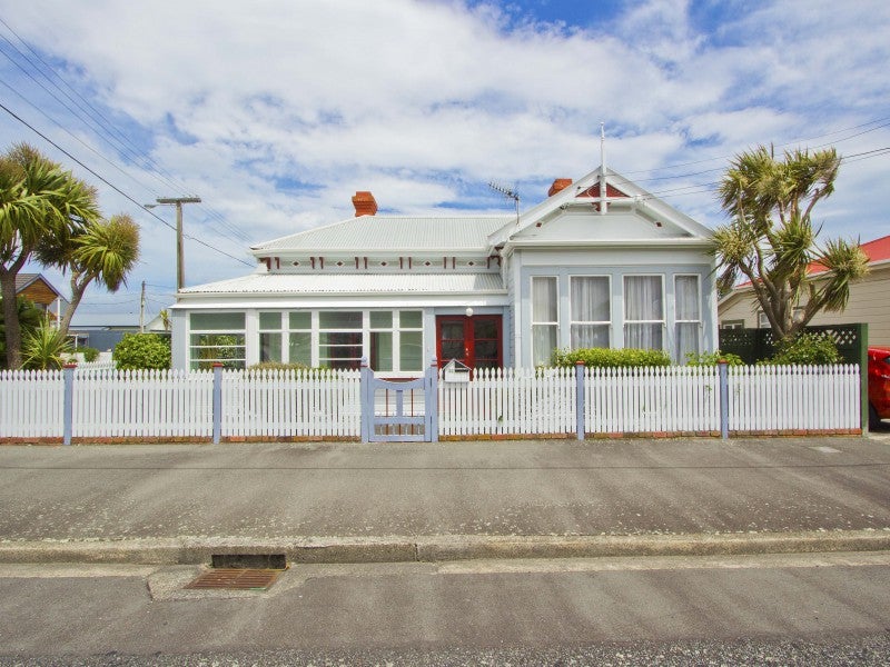 32 Adelaide Street, Petone, Lower Hutt - Carousel 1