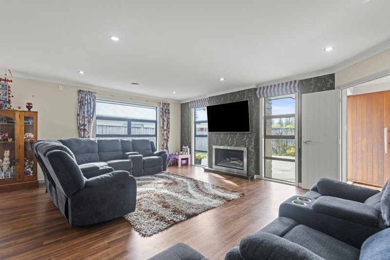 2A Patea Place, Terrace End, Palmerston North - Carousel 2