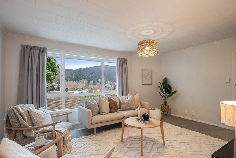 33 Logie Street, Stokes Valley, Lower Hutt - Carousel 1