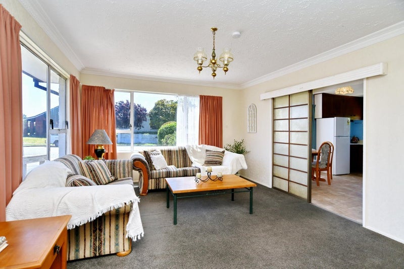 1/15 Heathglen Avenue, Parklands, Christchurch - Carousel 2