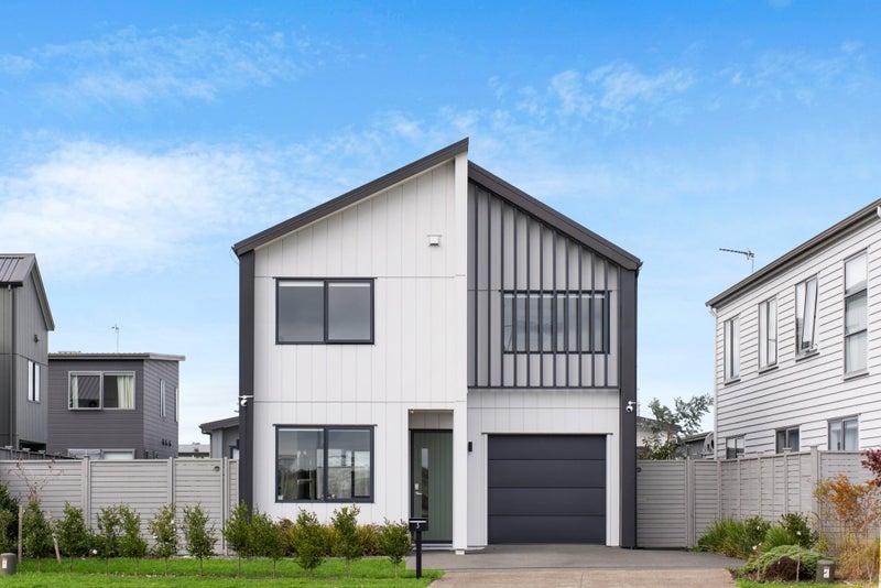 5 Parkmore Drive, Rosehill, Papakura - Carousel 1