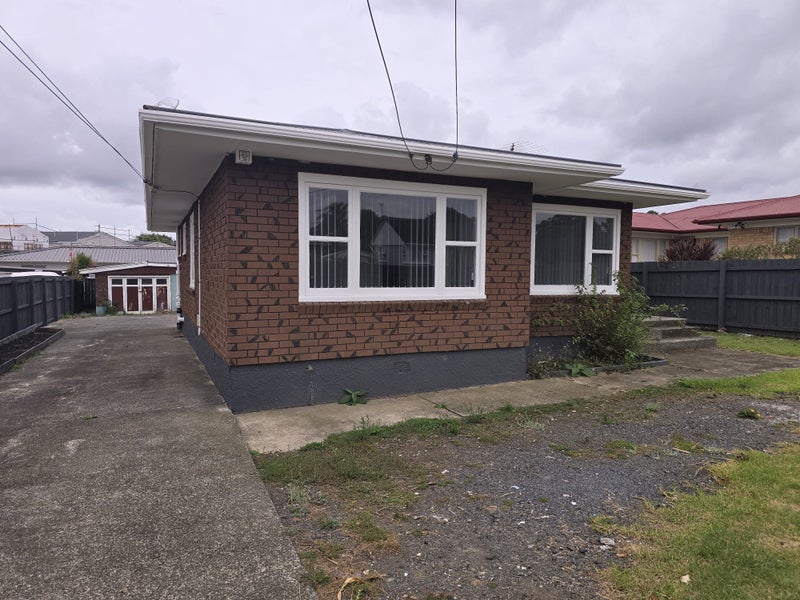 6 GREBE STREET, Manurewa, Manukau City, Auckland - Carousel 2