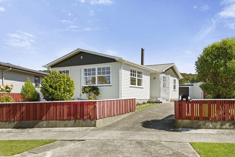 37 Momona Street, Wainuiomata, Lower Hutt - Carousel 1
