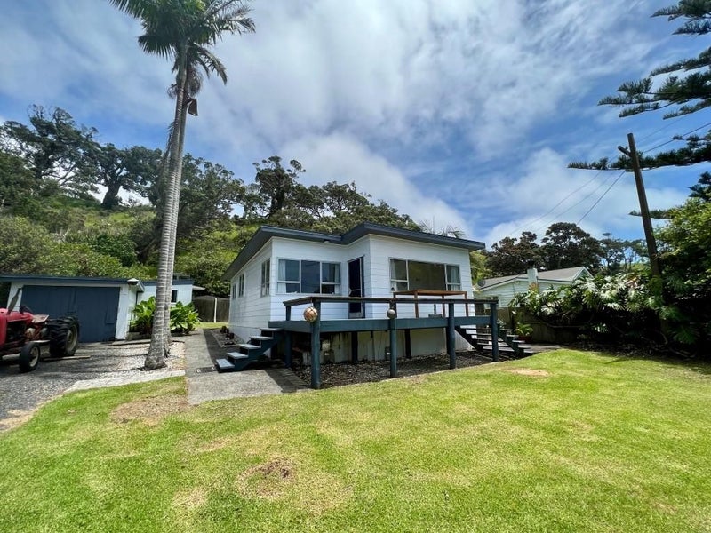 221 Oakura Road, Ōakura, Hikurangi - Carousel 1
