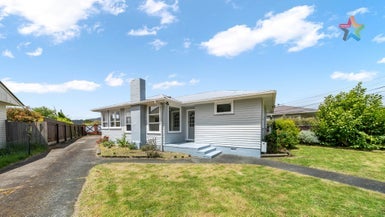 20 Charles Street, Clouston Park, Upper Hutt - Carousel 1