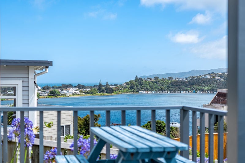 76 Bayview Road, Paremata, Porirua - Carousel 2