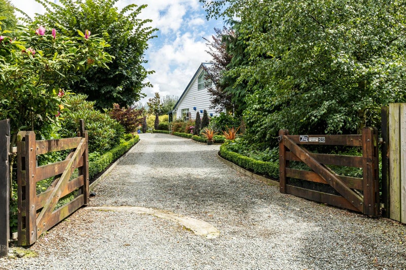 246 Talbot Street, Geraldine - Carousel 1