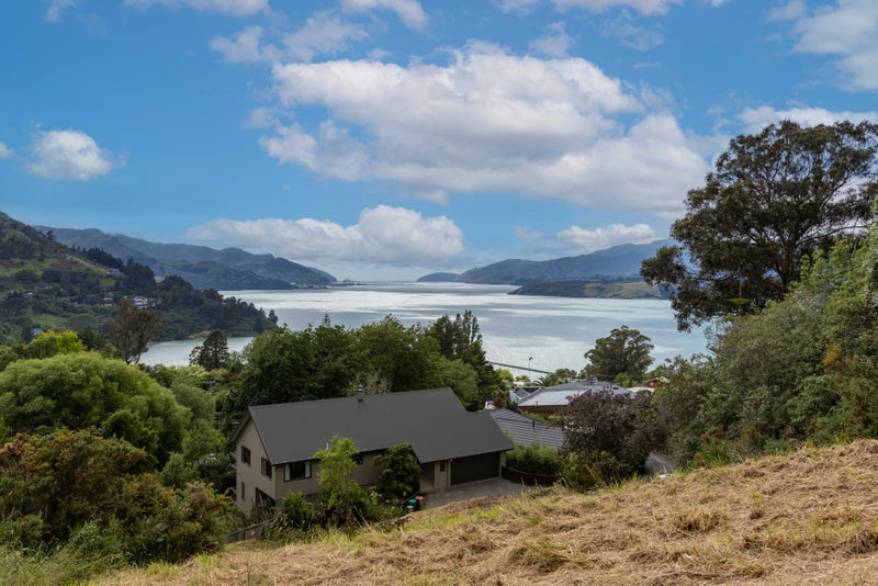 7 Glas Brae, Governors Bay - Carousel 2