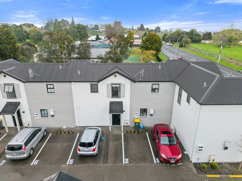 2/135 Silverdale Road, Silverdale, Hamilton - Carousel 1