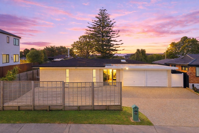 6 Fratley Avenue, Farm Cove, Auckland - Carousel 1