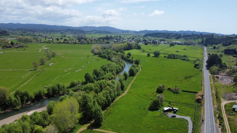 70 State Highway 2, Taneatua, Tāneatua - Carousel 2