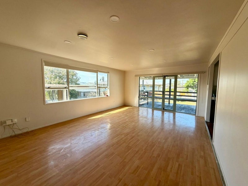 7 Civil Place, Otara, Manukau City, Auckland - Carousel 2