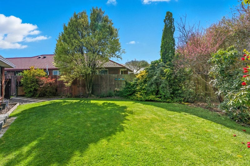 4 Hossack Close, Belfast, Christchurch - Carousel 20