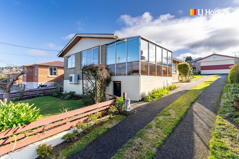 56 Wray Street, Brockville, Dunedin - Carousel 1