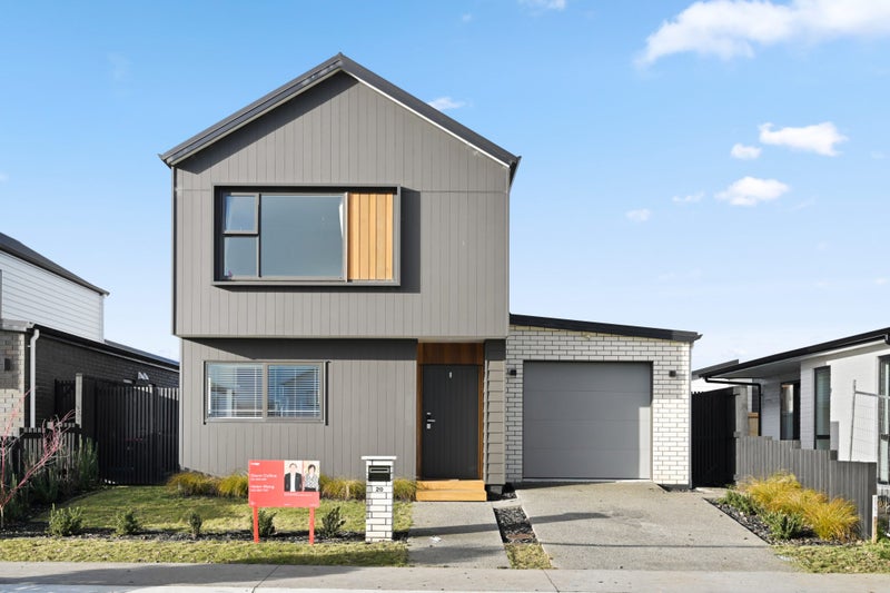 20 Halley Drive, Chartwell, Hamilton - Carousel 1