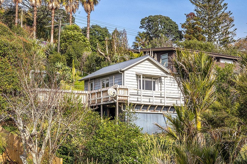 29 Ocean Road, Surfdale, Waiheke Island - Carousel 17