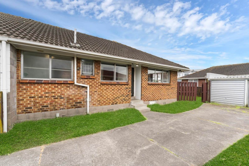 2/3 Palm Avenue, Pakuranga, Auckland - Carousel 1