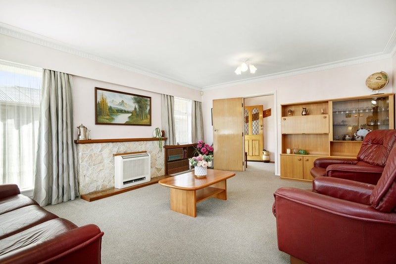 18 Rosebank Avenue, Avalon, Lower Hutt - Carousel 2