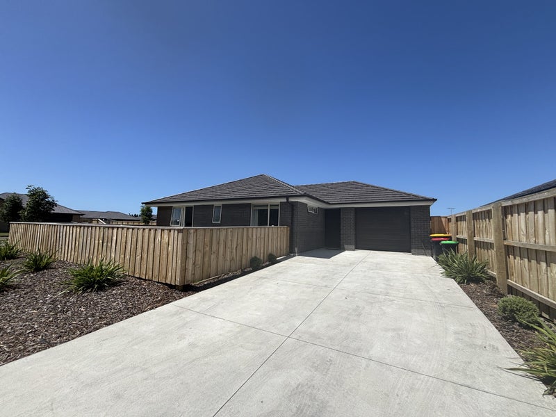 1 Packers Lane, Belfast, Christchurch - Carousel 1