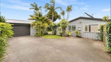 49B Percy Road, Papamoa Beach, Papamoa - Carousel 1