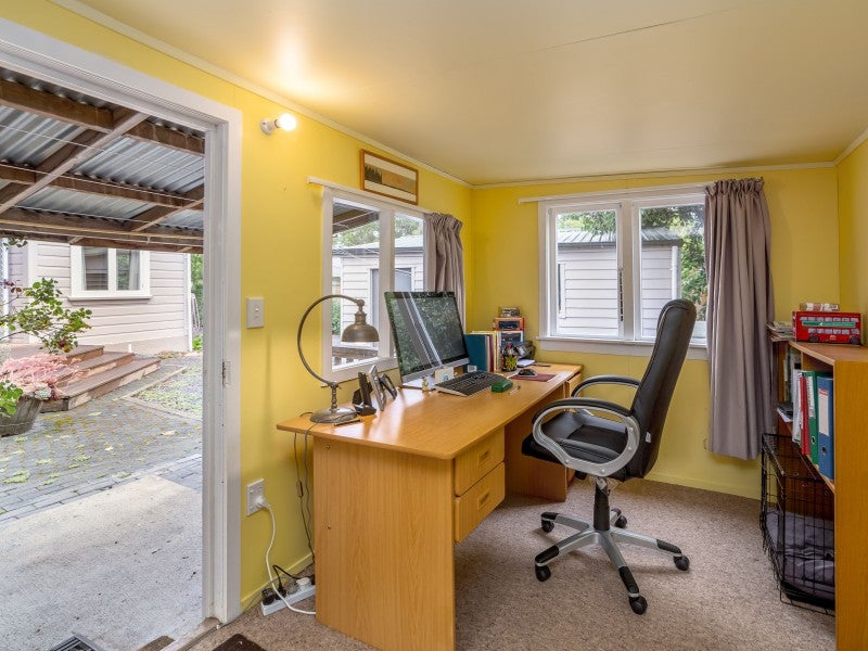 30 Bell Street, Featherston - Carousel 19
